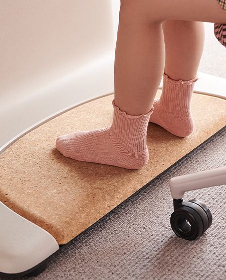 UPON SIT-STAND DESK